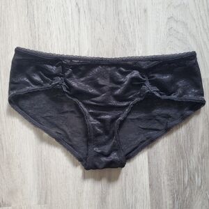 S - NEW - Black Lace Hiphugger Panty With Ruched Detailing - Victoria's Secret